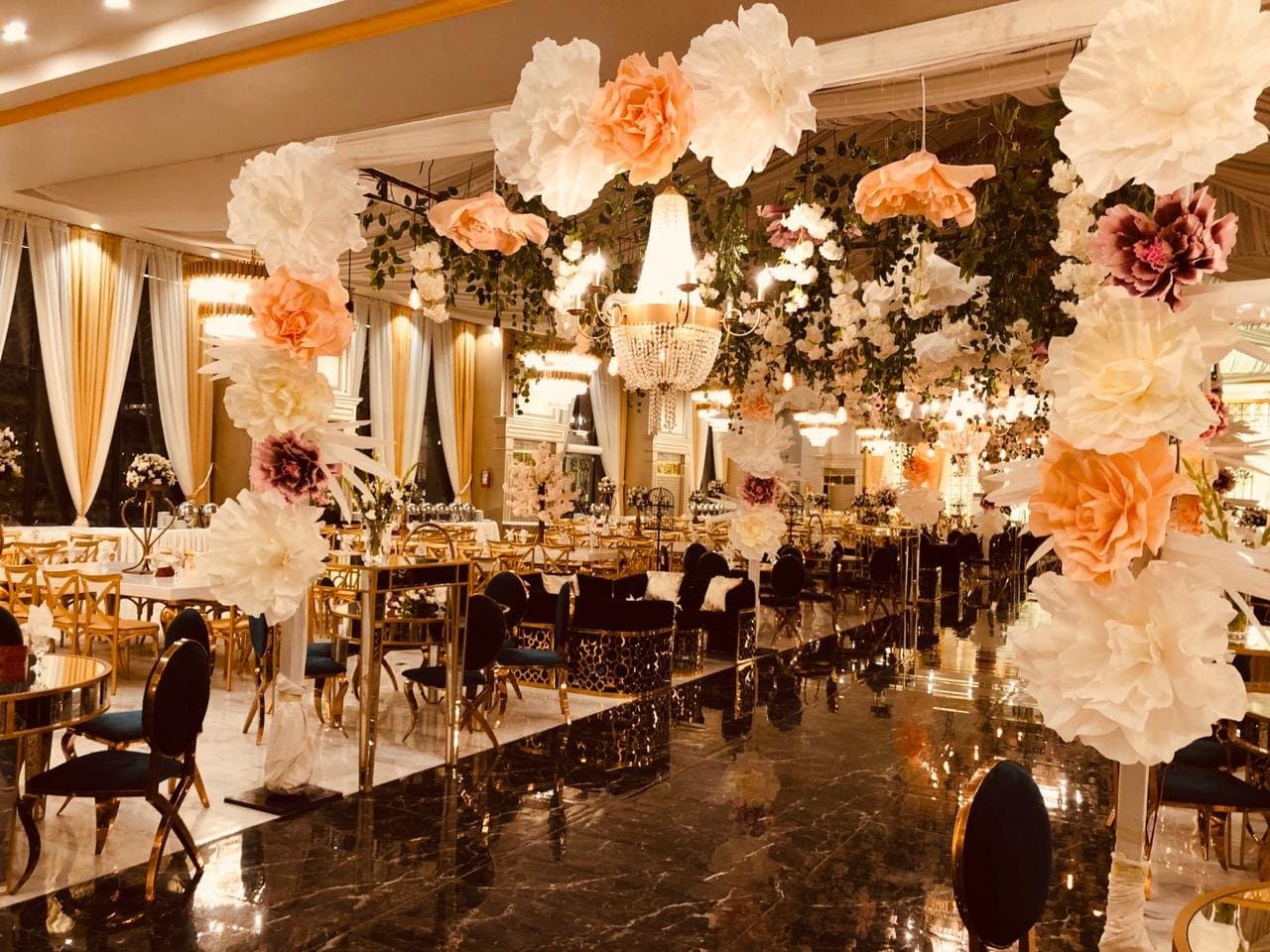 Floral centrepiece